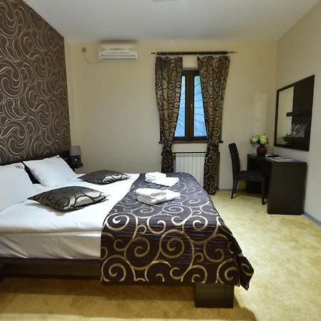 City Code In Joy Belgrado Exterior foto