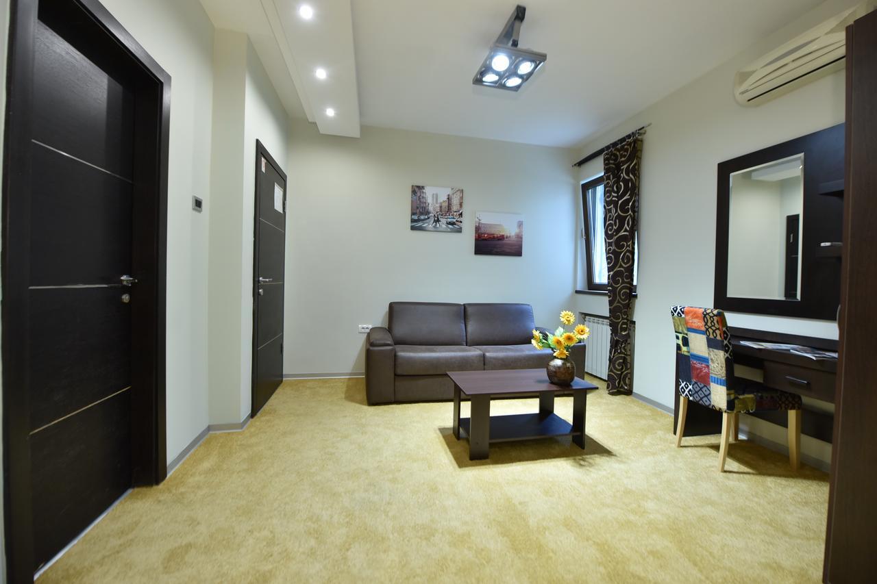 City Code In Joy Belgrado Exterior foto